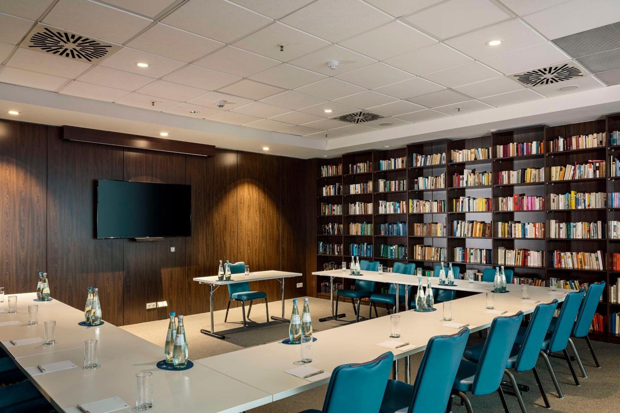 Nh Berlin Alexanderplatz Hotel Ngoại thất bức ảnh