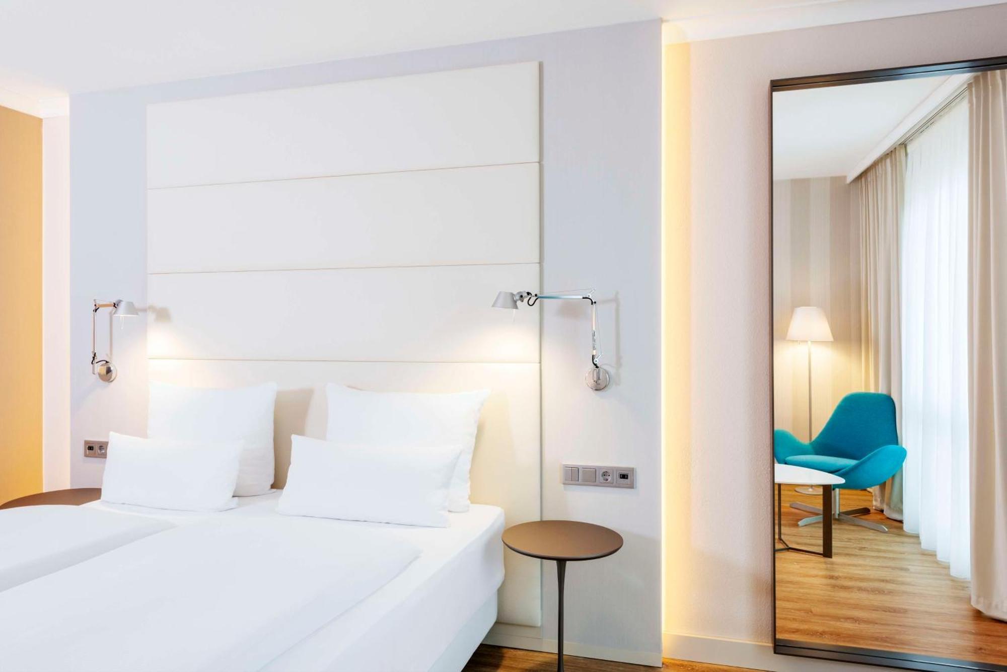 Nh Berlin Alexanderplatz Hotel Ngoại thất bức ảnh