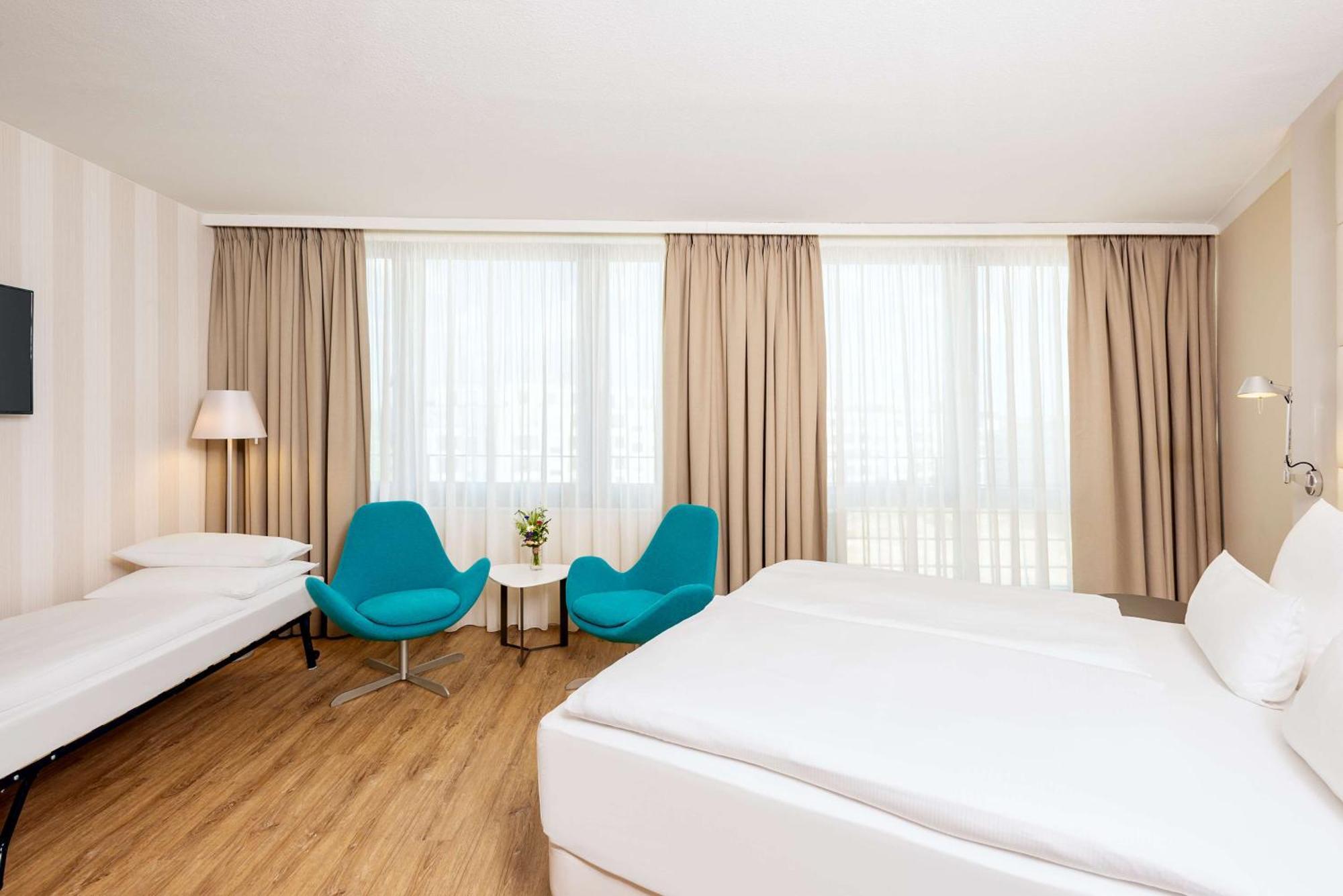 Nh Berlin Alexanderplatz Hotel Ngoại thất bức ảnh