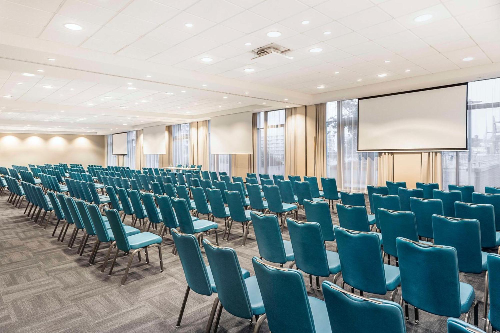Nh Berlin Alexanderplatz Hotel Ngoại thất bức ảnh