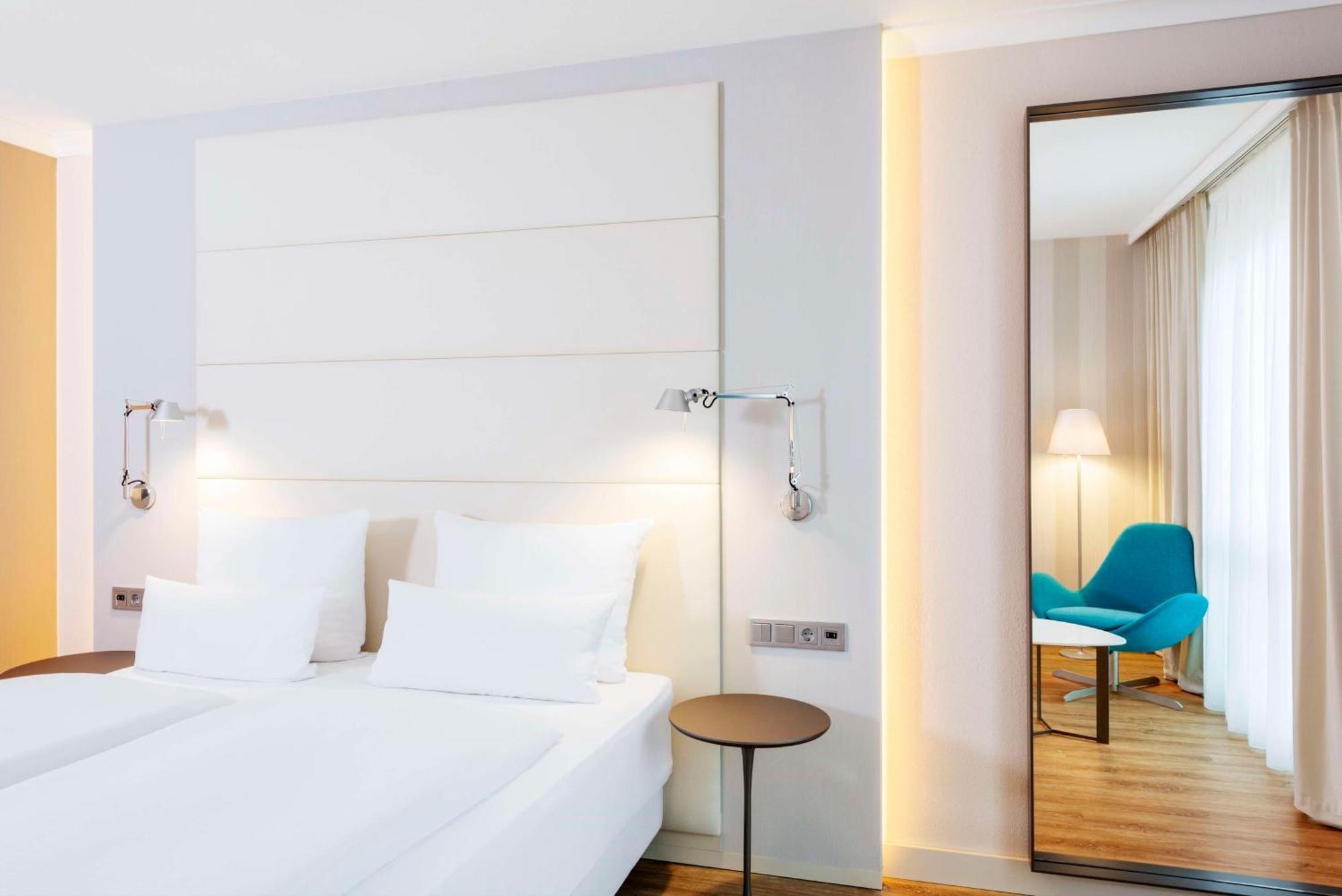 Nh Berlin Alexanderplatz Hotel Ngoại thất bức ảnh