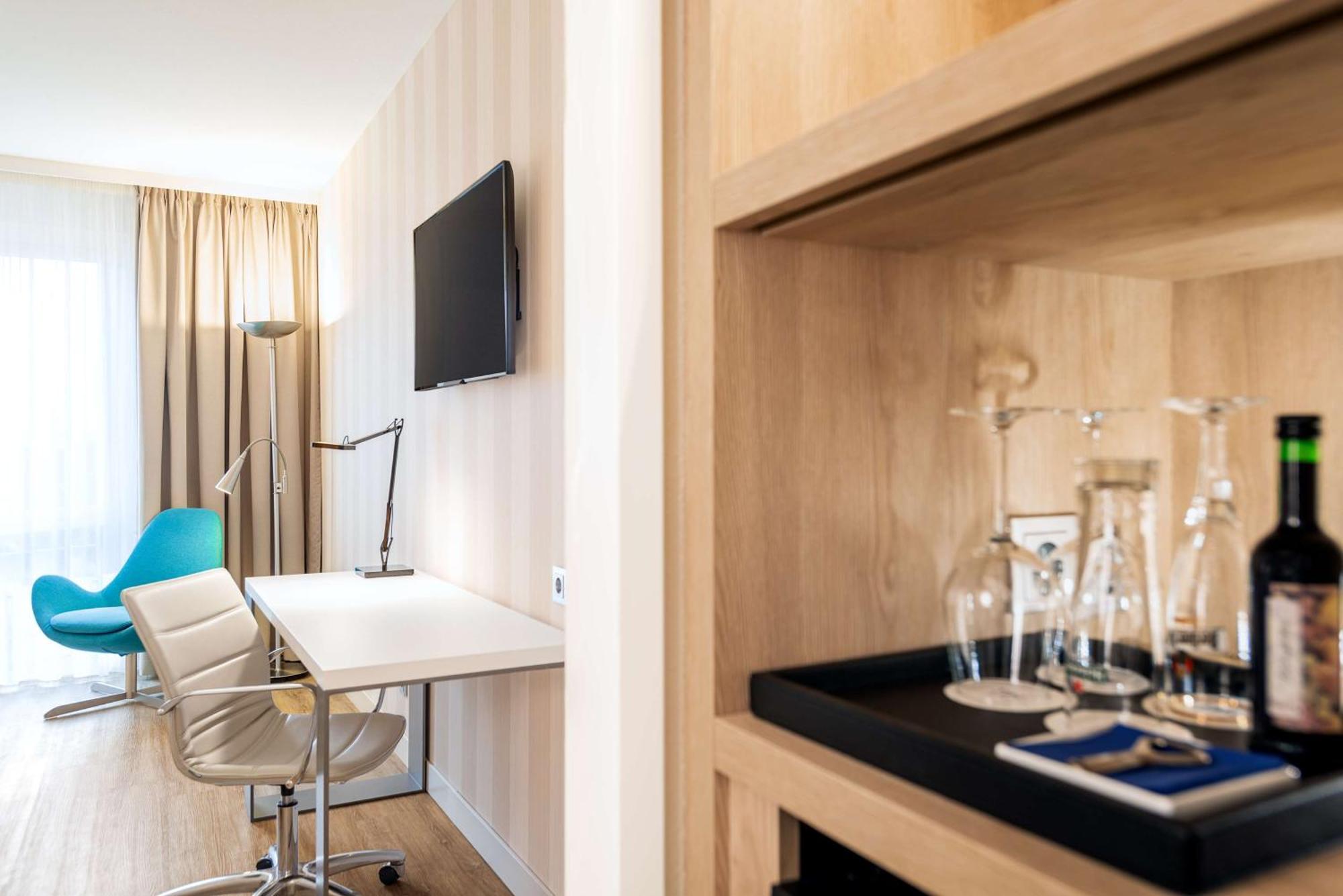 Nh Berlin Alexanderplatz Hotel Ngoại thất bức ảnh